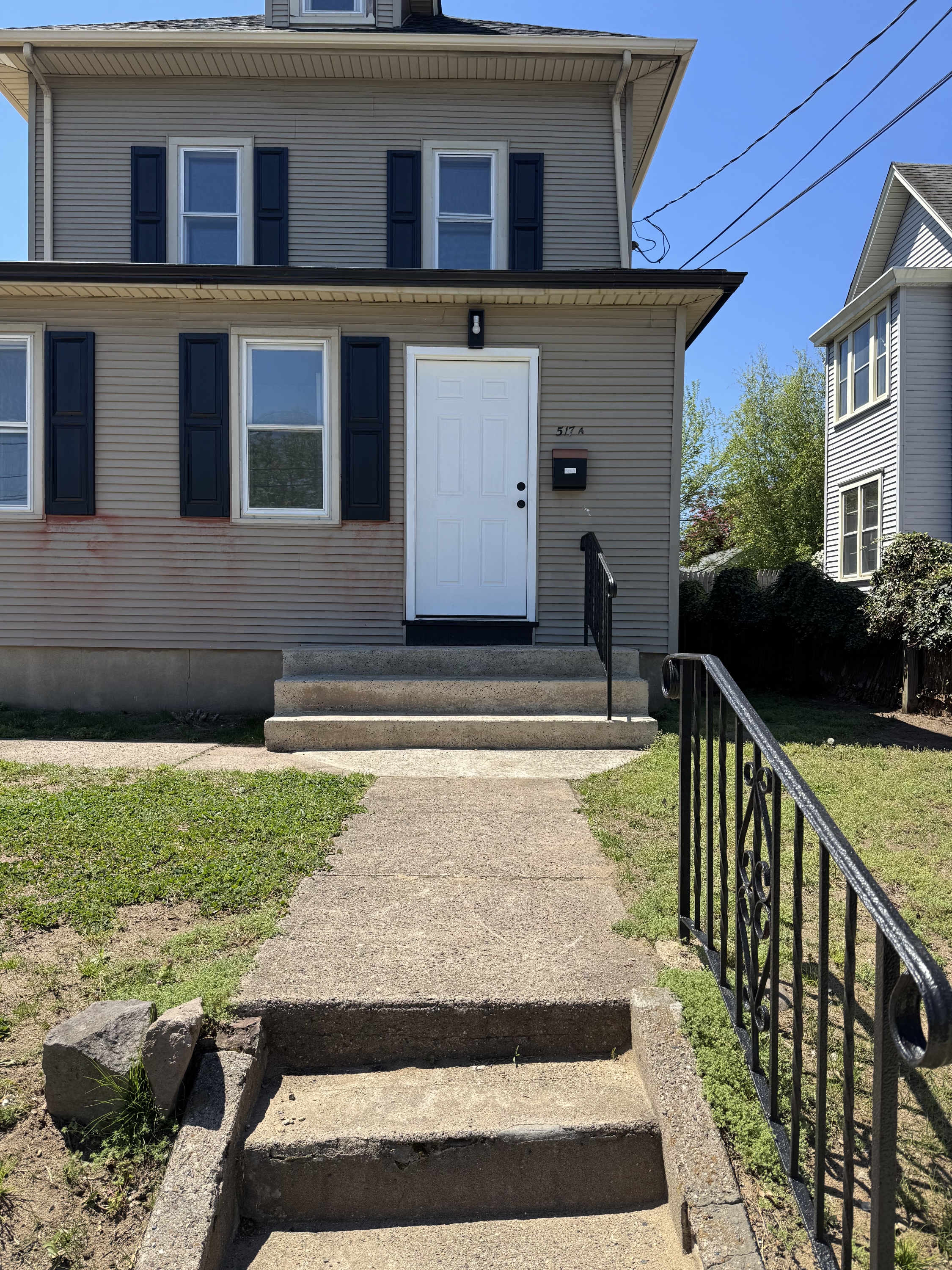 517 Bentley Avenue - A
